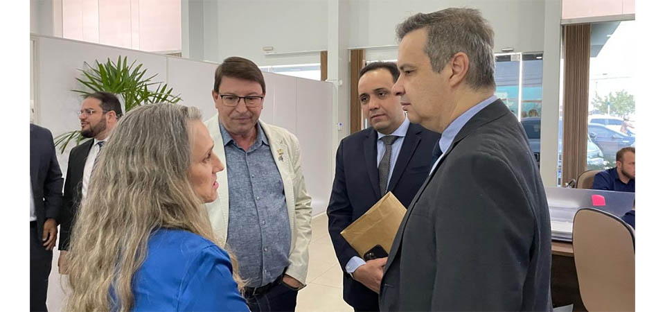 Desembargador do TJMT visita Consórcio Intermunicipal de Saúde para discutir redução da judicialização na saúde