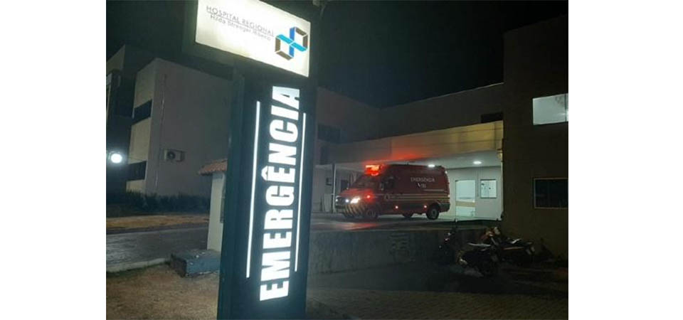 Homem baleado tentar ir de carro para o hospital, mas se envolve em acidente e morre