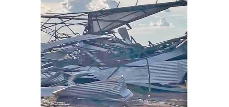 Tapurah: Forte vendaval derruba construção de galpão