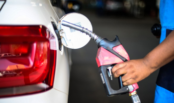 Petrobras reduz preço da gasolina em R$ 0,20 por litro nas refinarias