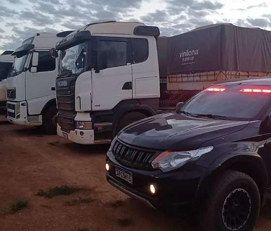 Polícia Civil cumpre mandados em investigação de esquema de furto de cargas de soja
