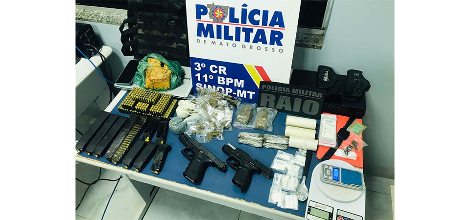Polícia Militar prende membro de facção criminosa com duas pistolas e 522 munições