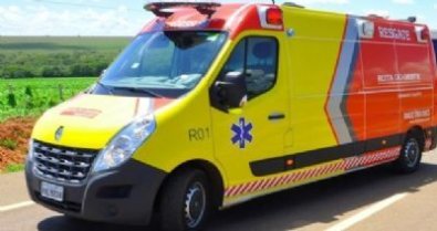 Acidentes entre 5 veículos interdita rodovia e deixa 2 feridos