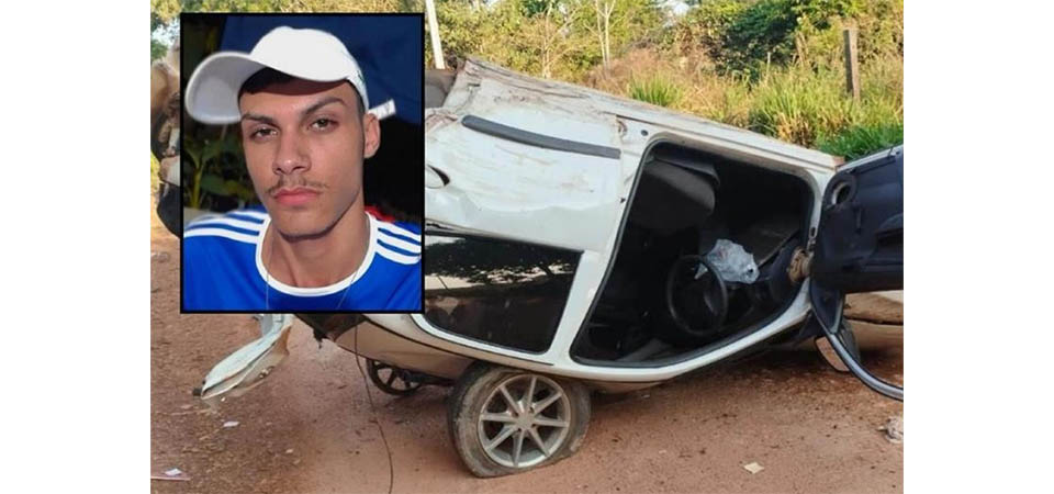 Jovem de 20 anos morre após colidir carro em árvore e capotar veículo
