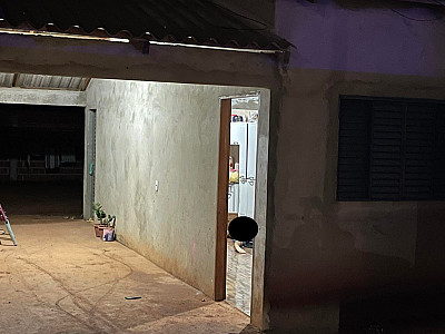 Homem é morto com tiro de pistola na frente de criança