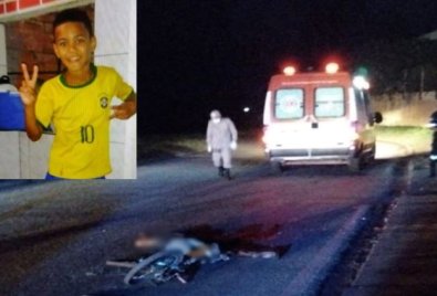 Criança pega “rabeira” em carreta, cai e tem cabeça esmagada