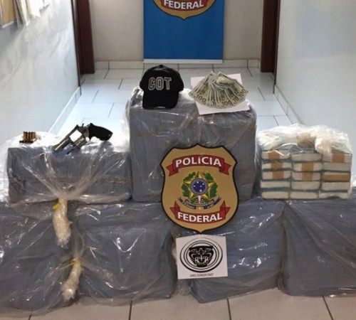 Polícia Federal de Sinop apreende mais de 200 kg de drogas em avião no Nortão