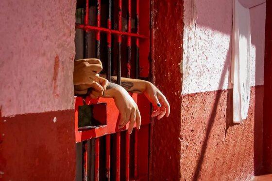 Projeto que tramita na Assembleia quer proibir visita íntima nos presídios de MT