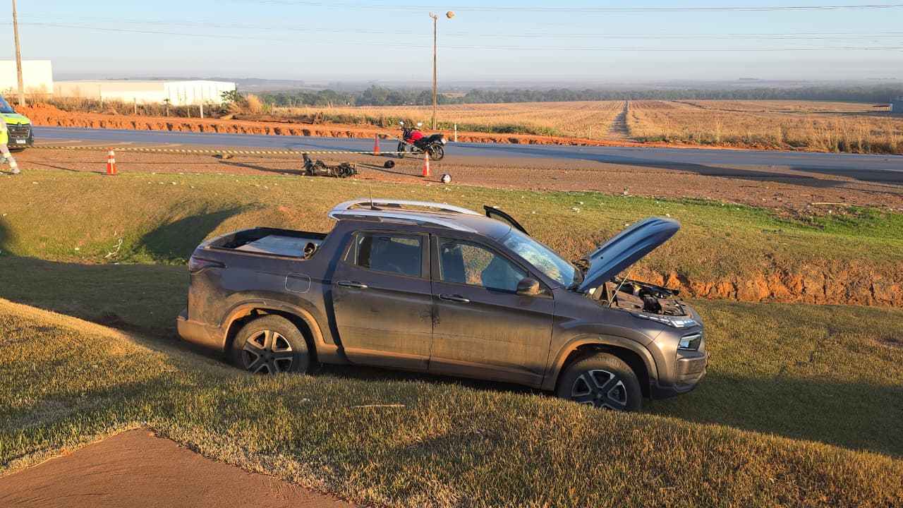 Motociclista morre após colisão com Fiat Toro na BR-163