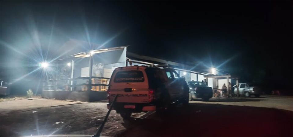 Jovens de 17 e 22 anos são assassinados em ‘boate’