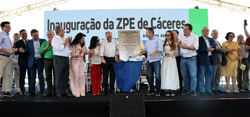 Governo de MT inaugura ZPE de Cáceres após mais de 30 anos de espera