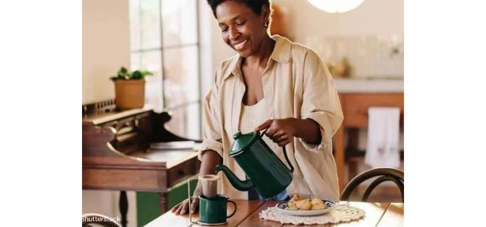 Sou nutricionista e garanto: ‘tomar café coado sem açúcar toda manhã acelera o metabolismo, movimenta o intestino e ainda possui efeito diurético’