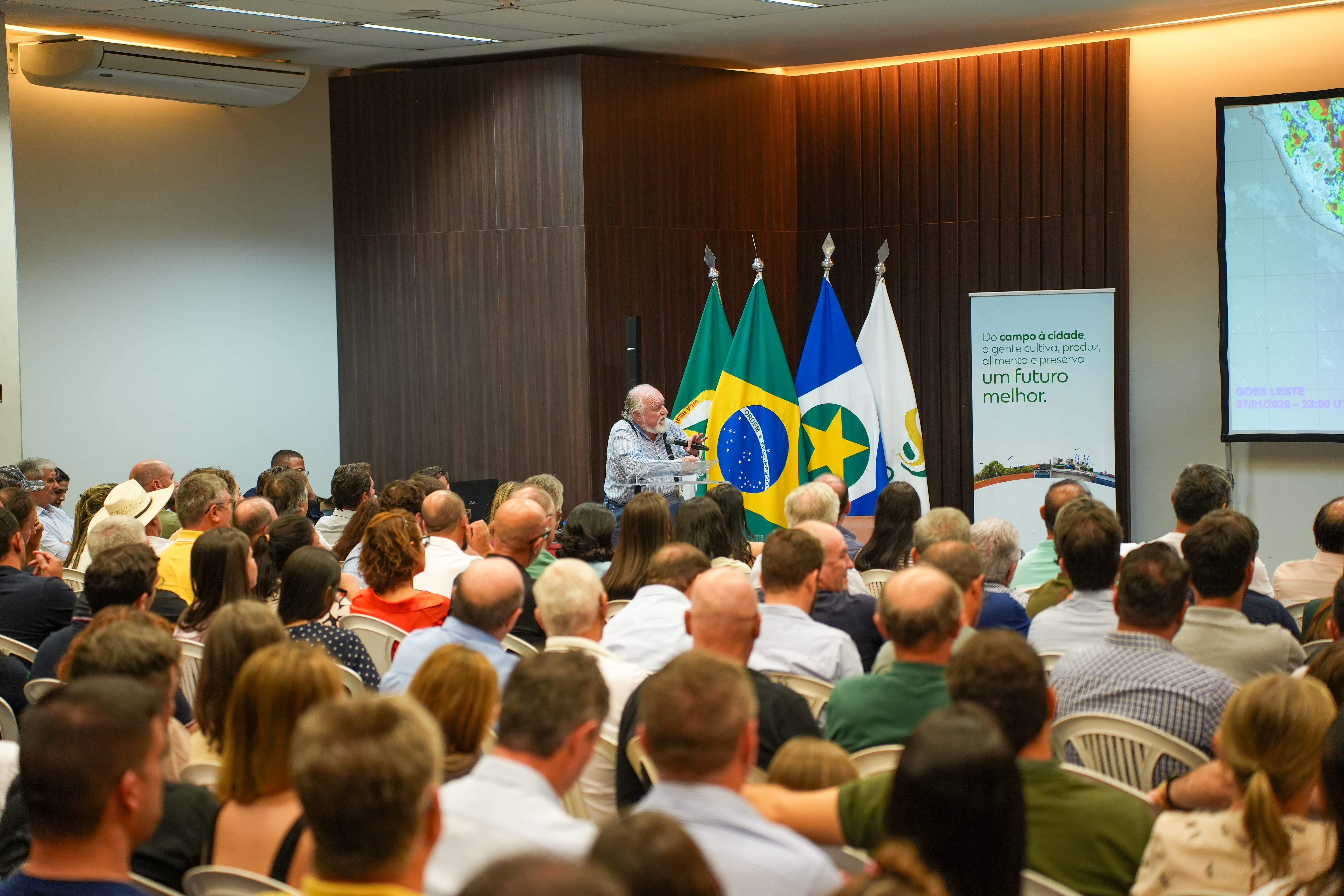 Especialista em meteorologia apresenta panorama climático das próximas safras a produtores rurais
