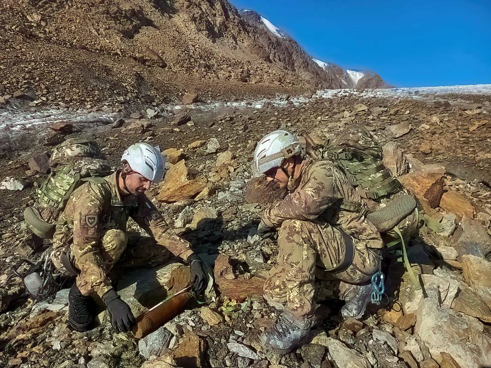 Calor extremo faz surgir bombas e munições da primeira guerra mundial