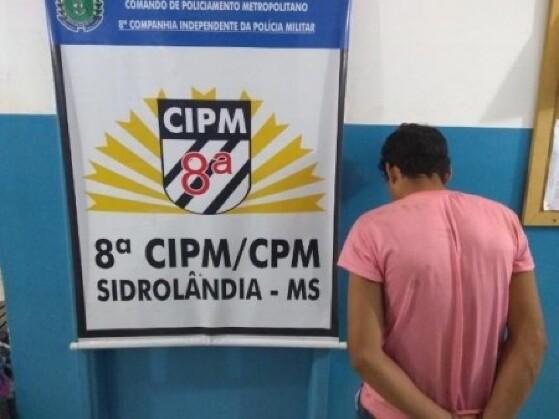 Homem manda criança de 11 anos rezar e depois a mata com tiro