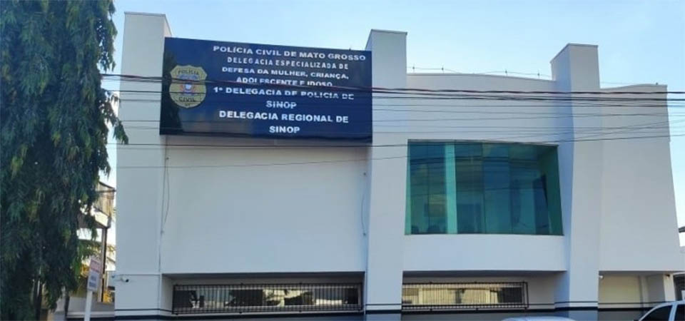 Ladrões tentam invadir agência bancária e polícia prende um