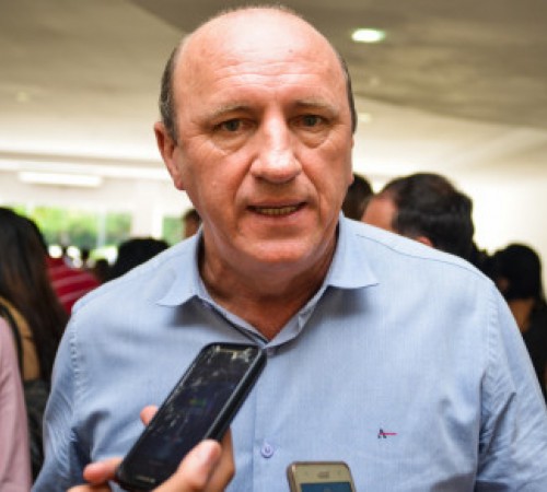 Época: ex-ministro Geller recebeu dinheiro da JBS em gabinete