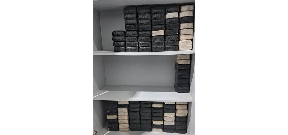 Polícia Federal e PRF apreendem mais de 500 quilos de cloridrato de cocaína