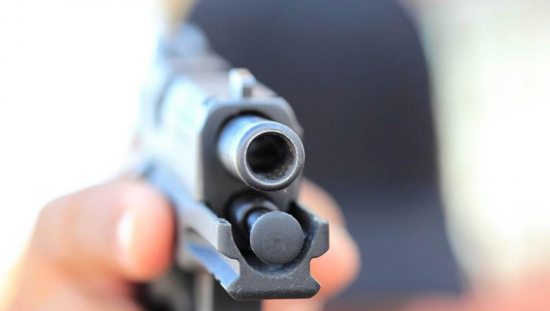 Jovem de 19 anos é assassinado com tiro na cabeça na rua