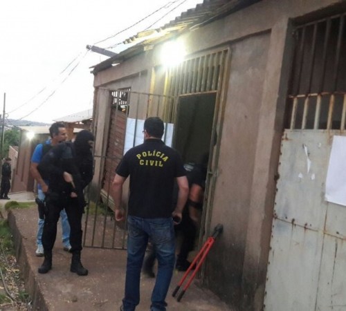 Polícia de MT cumpre 51 mandados de prisão em operação contra roubo e furto de carros
