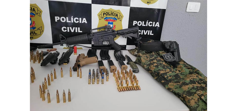 Grupo é preso em flagrante pela Polícia Civil com fuzil, revólveres e munições