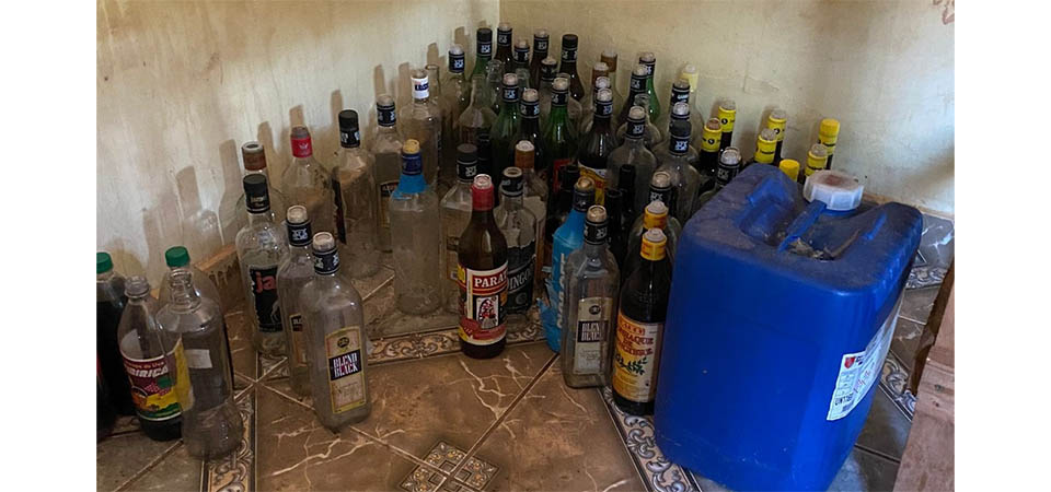 Ação conjunta fecha fábrica clandestina de bebidas