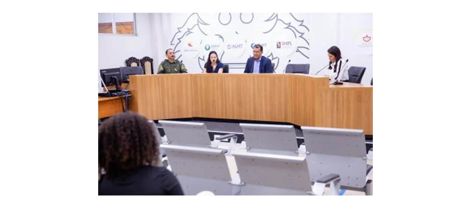Grupo de trabalho da Assembleia Legislativa, para proteção dos animais debate adoção consciente, leis e fiscalização