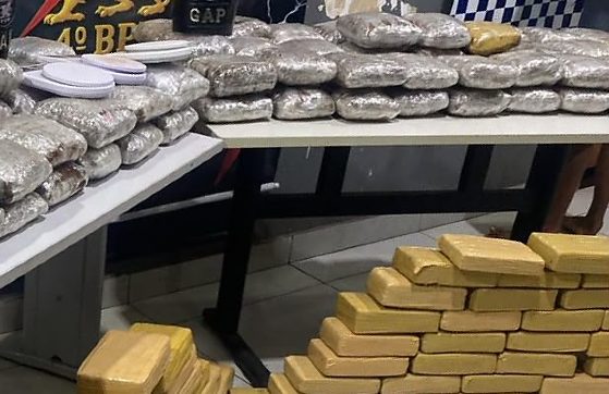 Homem é preso com mais de 170 tabletes de skunk