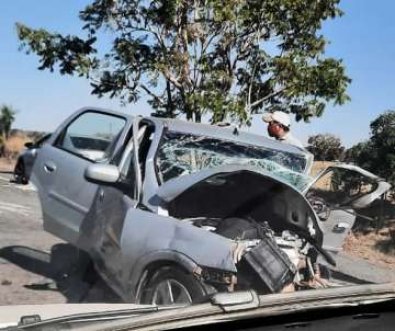 Três mortos em choque frontal na estrada de Poconé eram primos