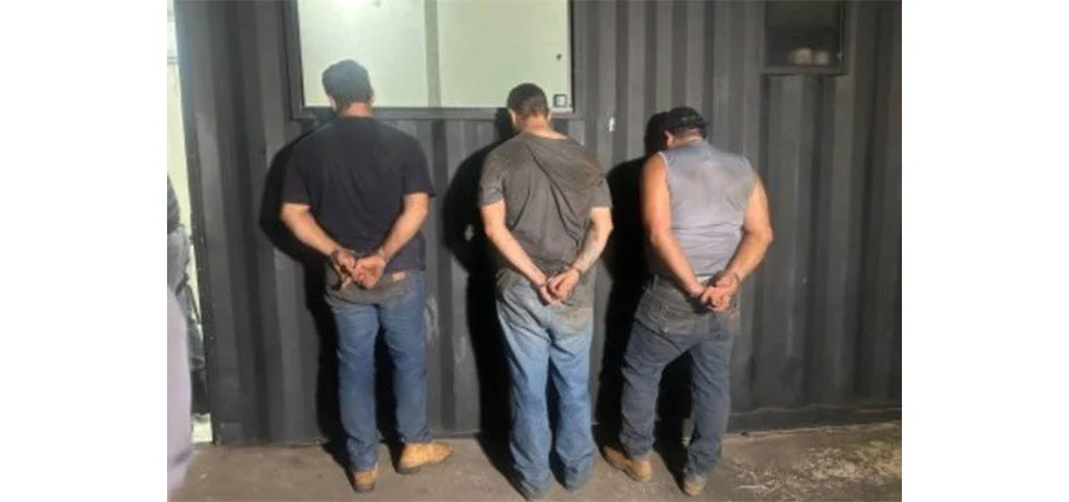 Trio é preso após roubar mais de R$ 300 mil em gado e manter vítimas reféns