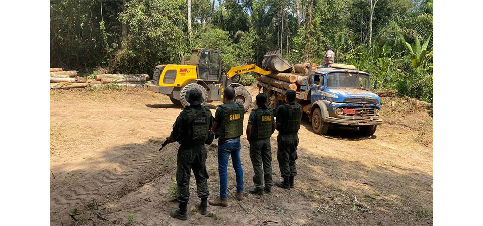 Jovem é assassinado a tiros e polícia procura atirador