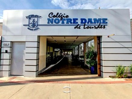 Professora critica Bolsonaro a alunos de 8 anos e é suspensa