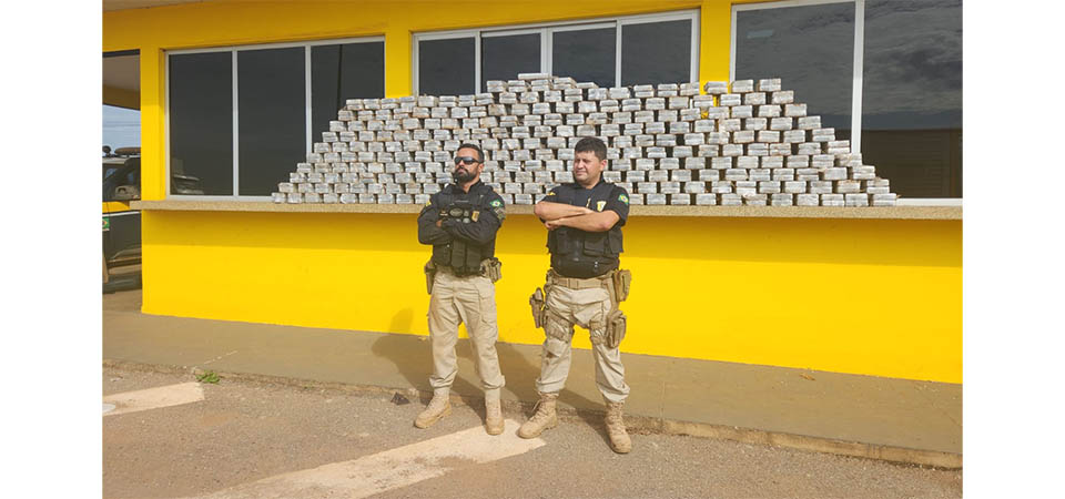 PRF apreende mais de 400 kg de drogas, prejuízo de 68 milhões aos traficantes