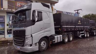 Ladrões de carreta fazem refém e um morre em confronto com a Rotam