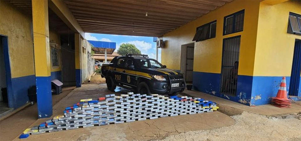 Caminhoneiro é preso transportando quase 200 quilos de drogas