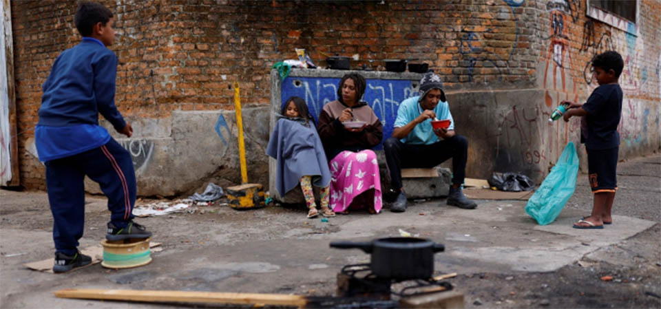 Pobreza extrema no Brasil alcança menores índices, segundo Banco Mundial