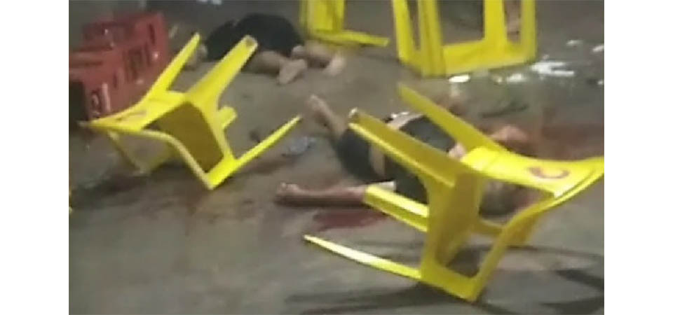 Criminosos invadem bar e matam dois homens a tiros