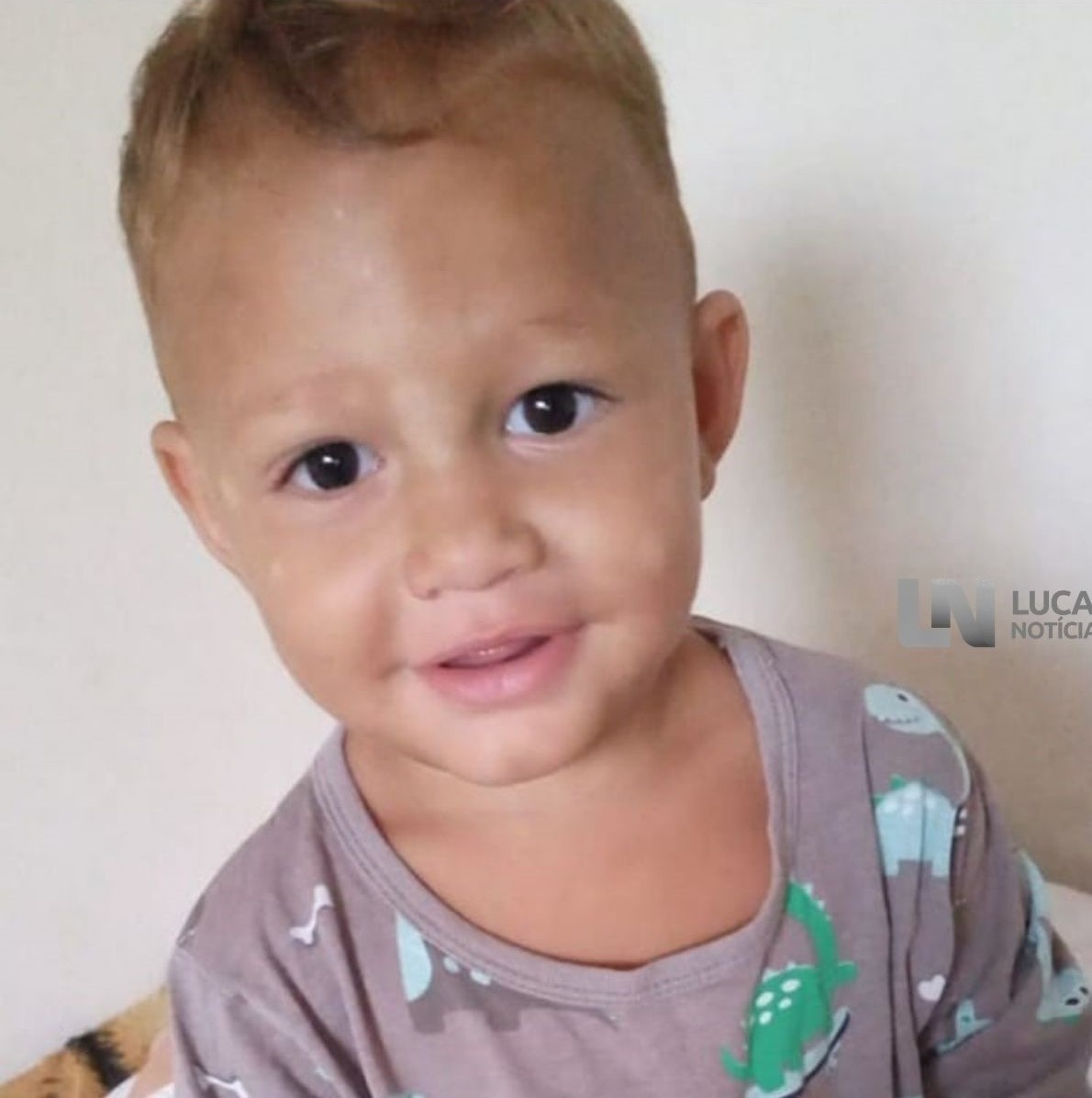Lucas: Criança que teve cabeça atingida por tv morre no hospital
