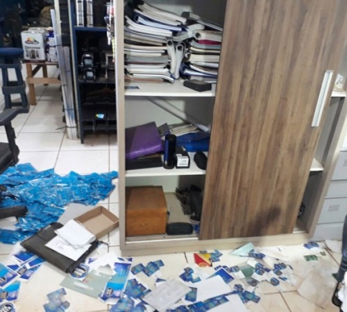 Bandidos arrombam empresa, levam notebook e dinheiro em Sorriso