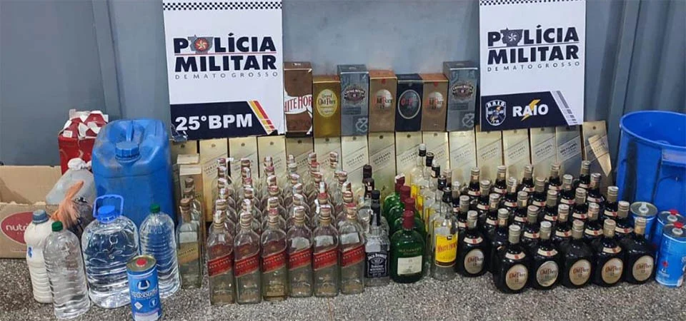 PM detém faccionados e fecha local usado para adulteração de bebidas