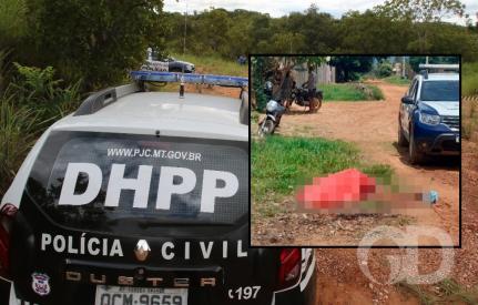 Homem morre esfaqueado em briga com a ex e o atual dela