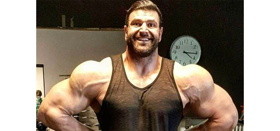 Fisiculturista e ator da Netflix morre aos 44 anos durante treino em esteira