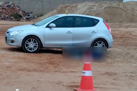 Trio encapuzado executa homem com tiros de fuzil em tabacaria