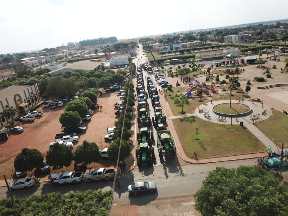 Itanhangá: Movimento pela DEMOCRACIA reuniu cerca de 2 mil pessoas. Fotos e vídeo
