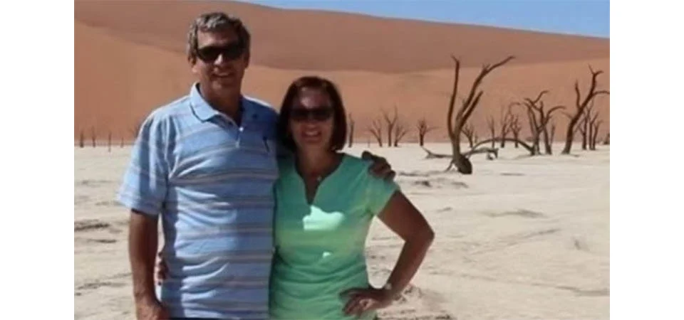 Homem sai para usar banheiro em resort de luxo e é morto por leão