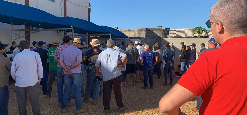 Bolsonaro diz que Incra não pode parar