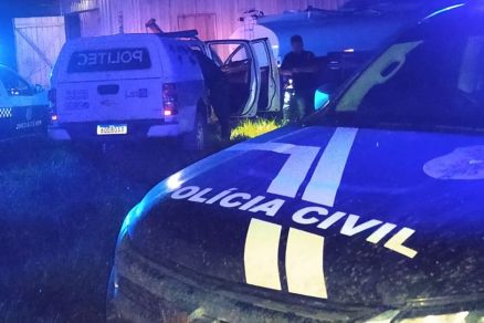 Homem morre com corte no pescoço em dormitório de posto