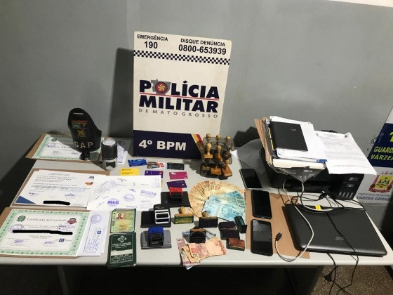 PM prende quadrilha que falsificava certificados, diplomas e atestados médicos