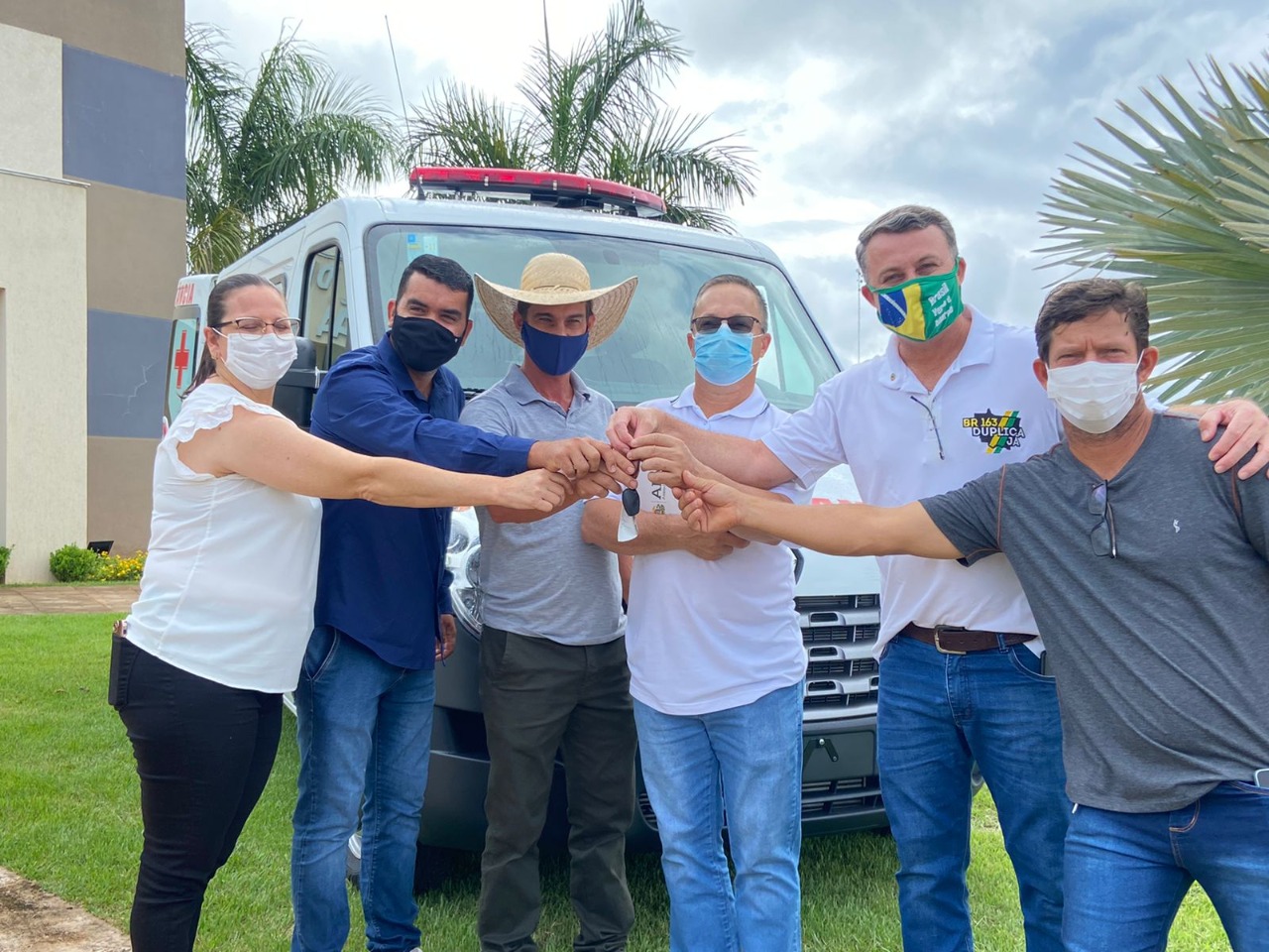 Xuxu Dal Molin entrega ambulância para fortalecer saúde pública em Nova Ubiratã