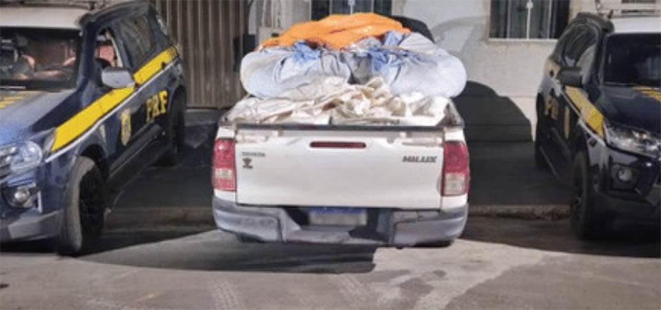 Ação conjunta da PRF de 6 estados apreende 12 mil kg de agrotóxico